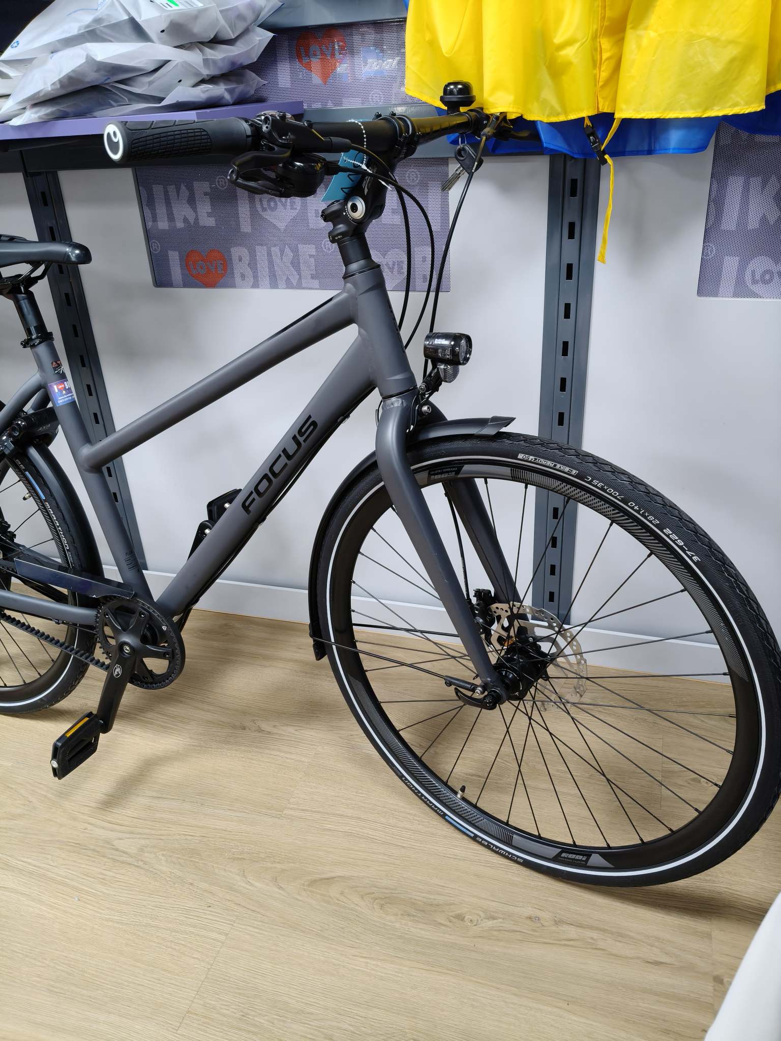 Bicicleta ciudad Focus Planet de Alta Gama - Imagen 2