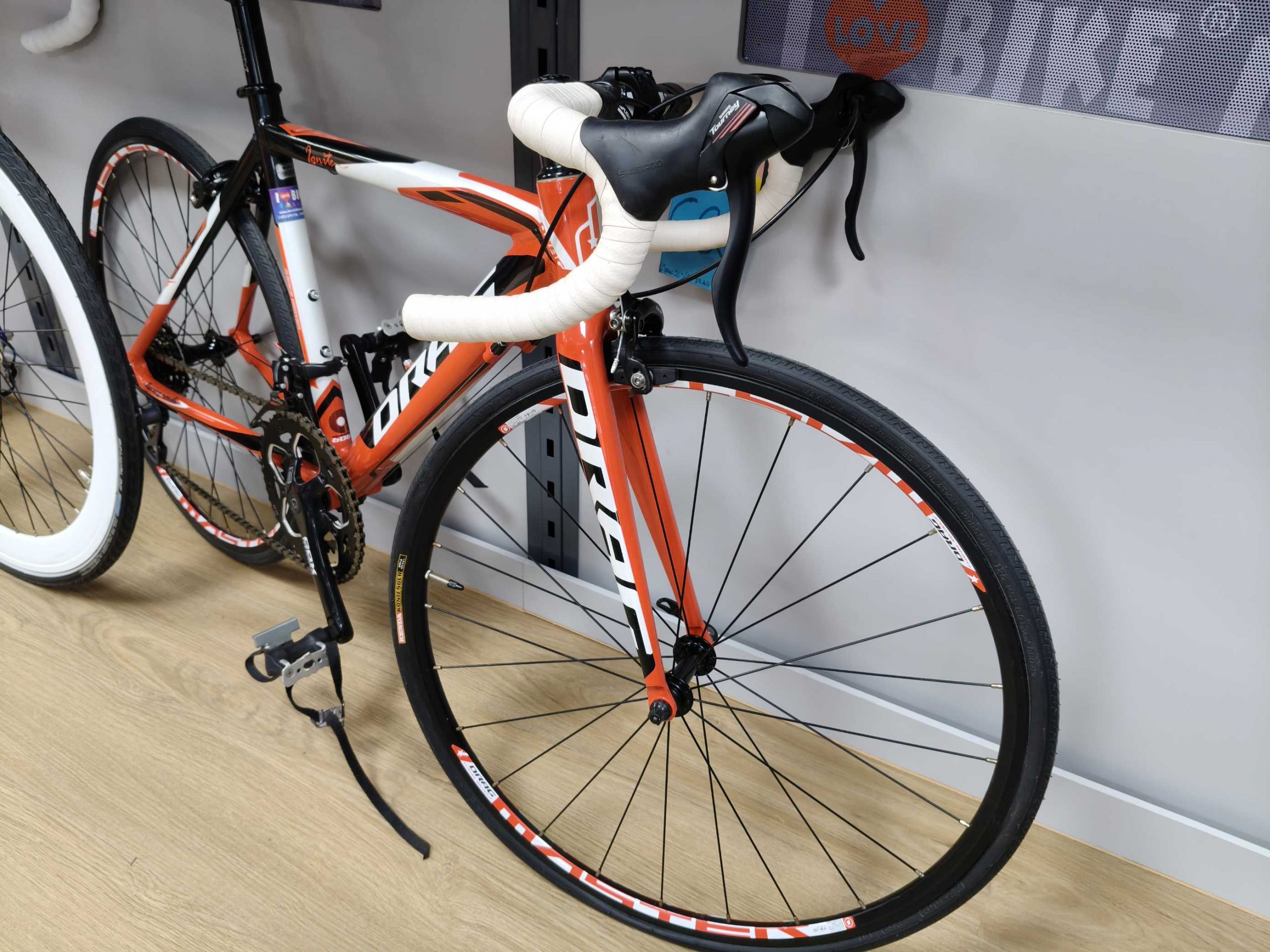 Bicicleta Carretera Drag escuela de ciclismo