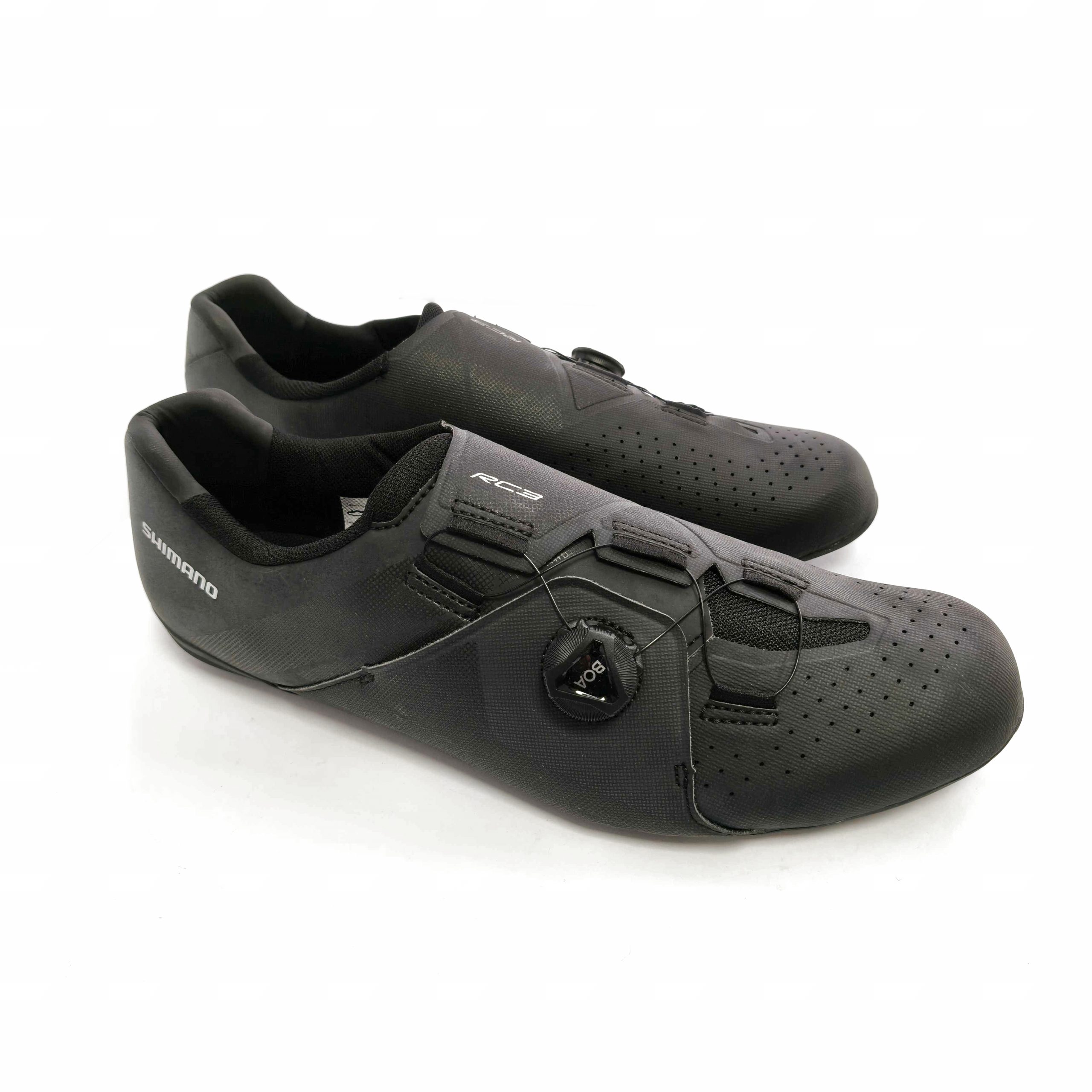 Zapatillas Shimano RC300 en color negro RC3 SH RC 300
