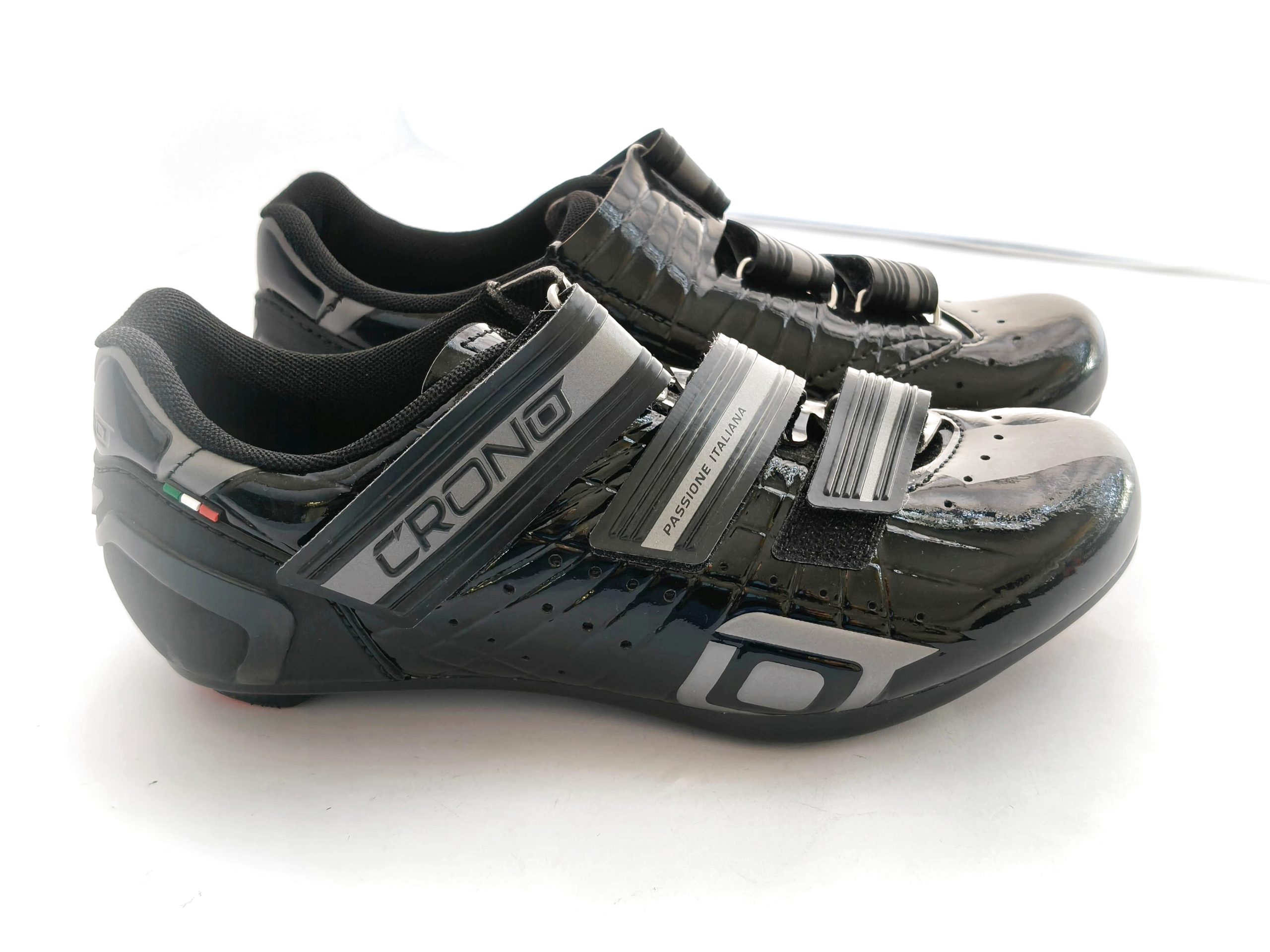 Zapatillas Crono CR4 Color Negro Talla 38